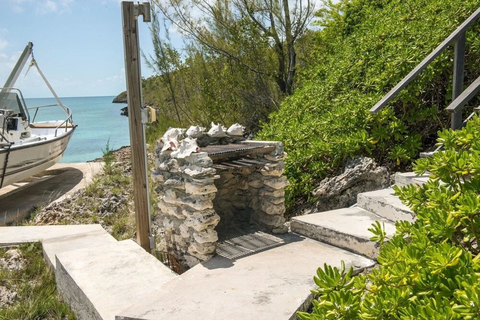 Touch Of Class Villa - A Caribbean Beachfront Home 3 Bedroom Villa