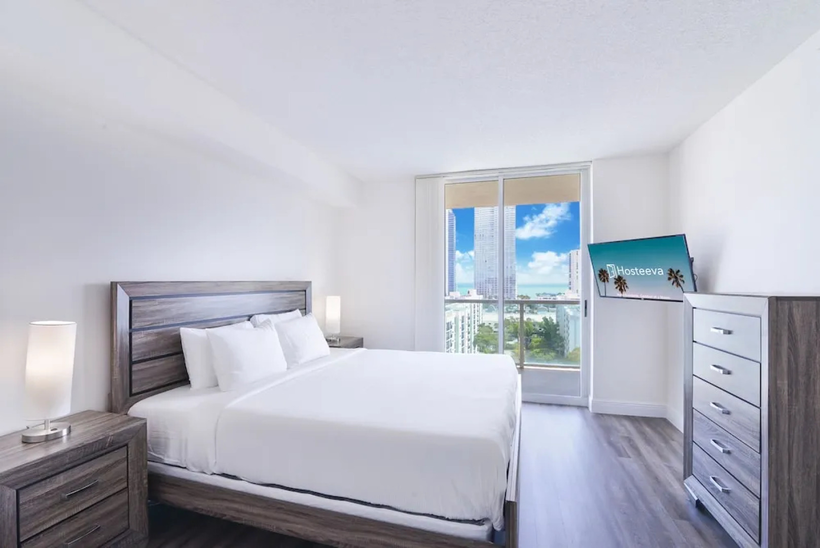 Luxury Sunny Isles Beach Condos by Hosteeva