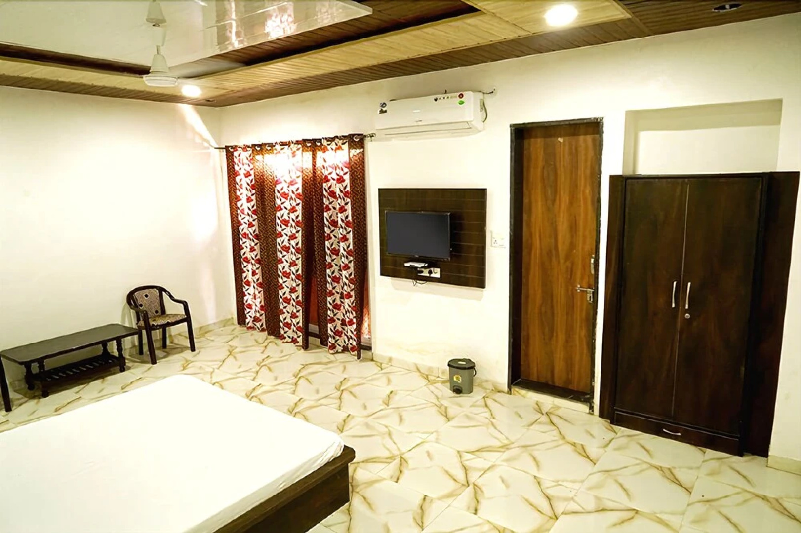 Hotel Nandini Resort