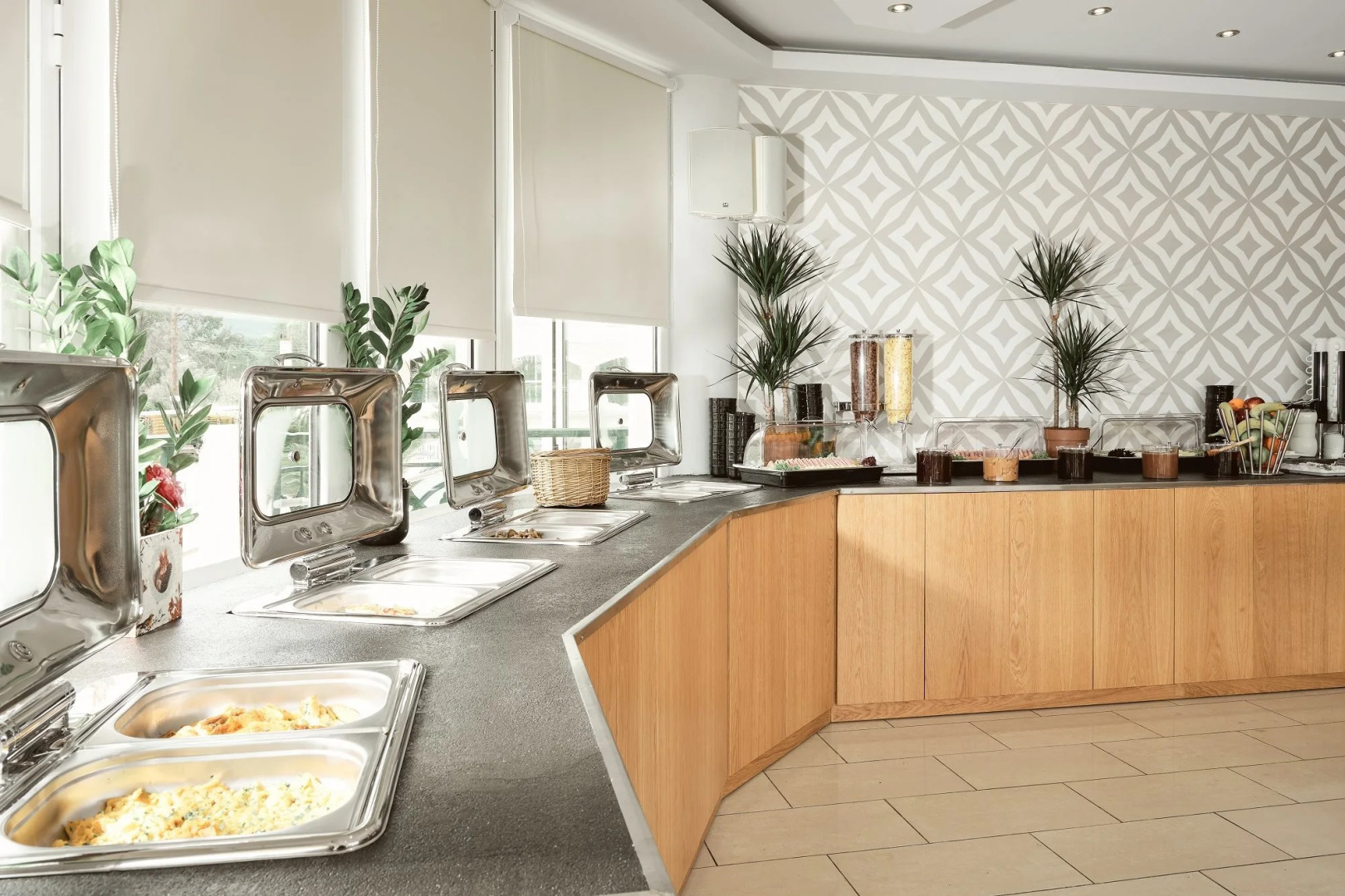 Отель Zante Atlantis