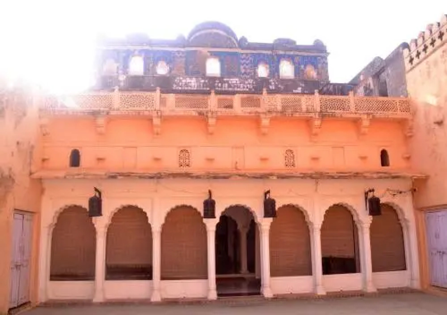 Sheesh Mahal