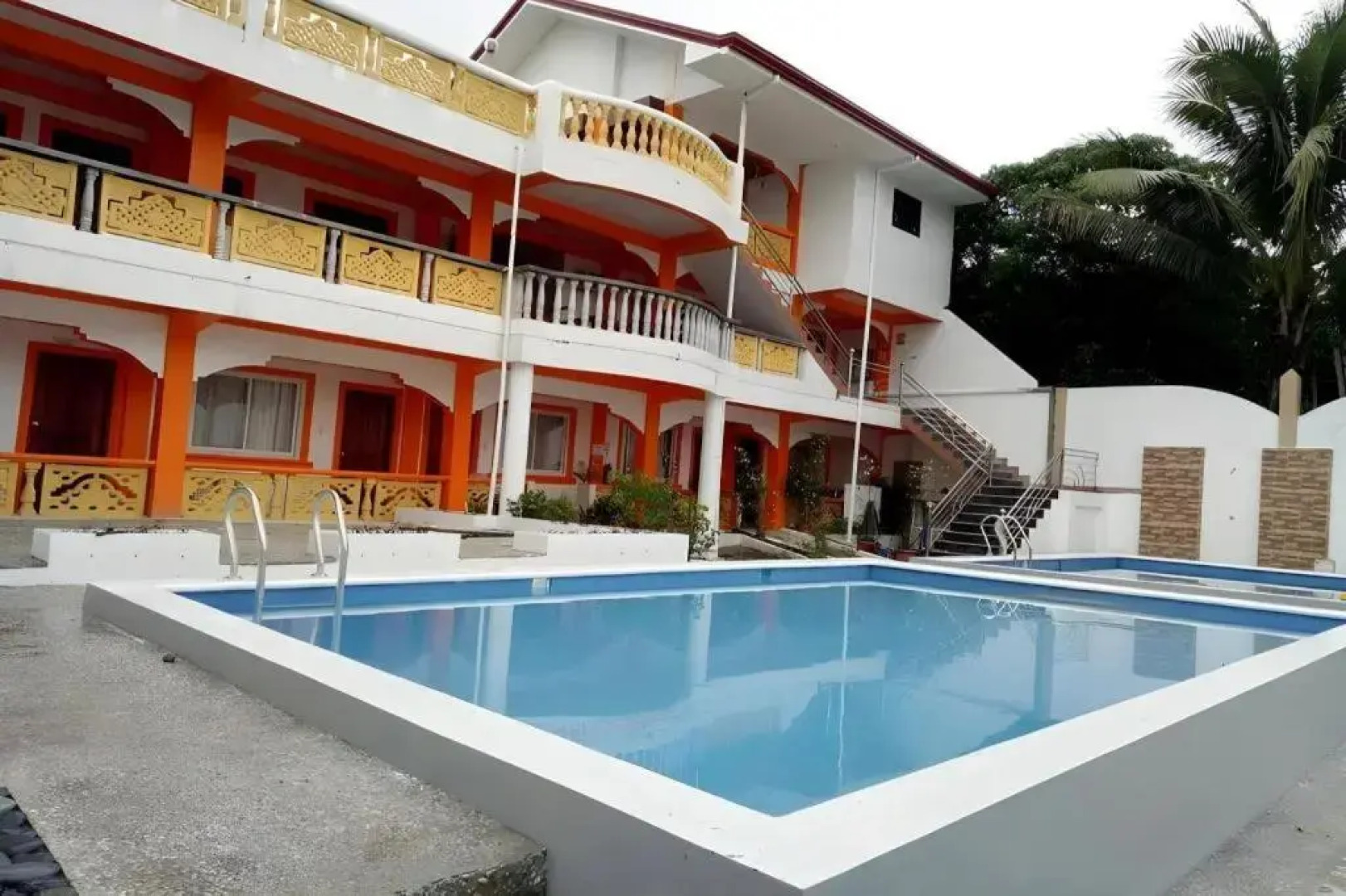 Palm Grove Saud Holiday Complex Hotel