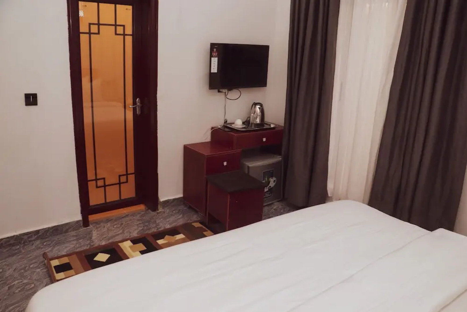 King Daken Diplomatic Suites