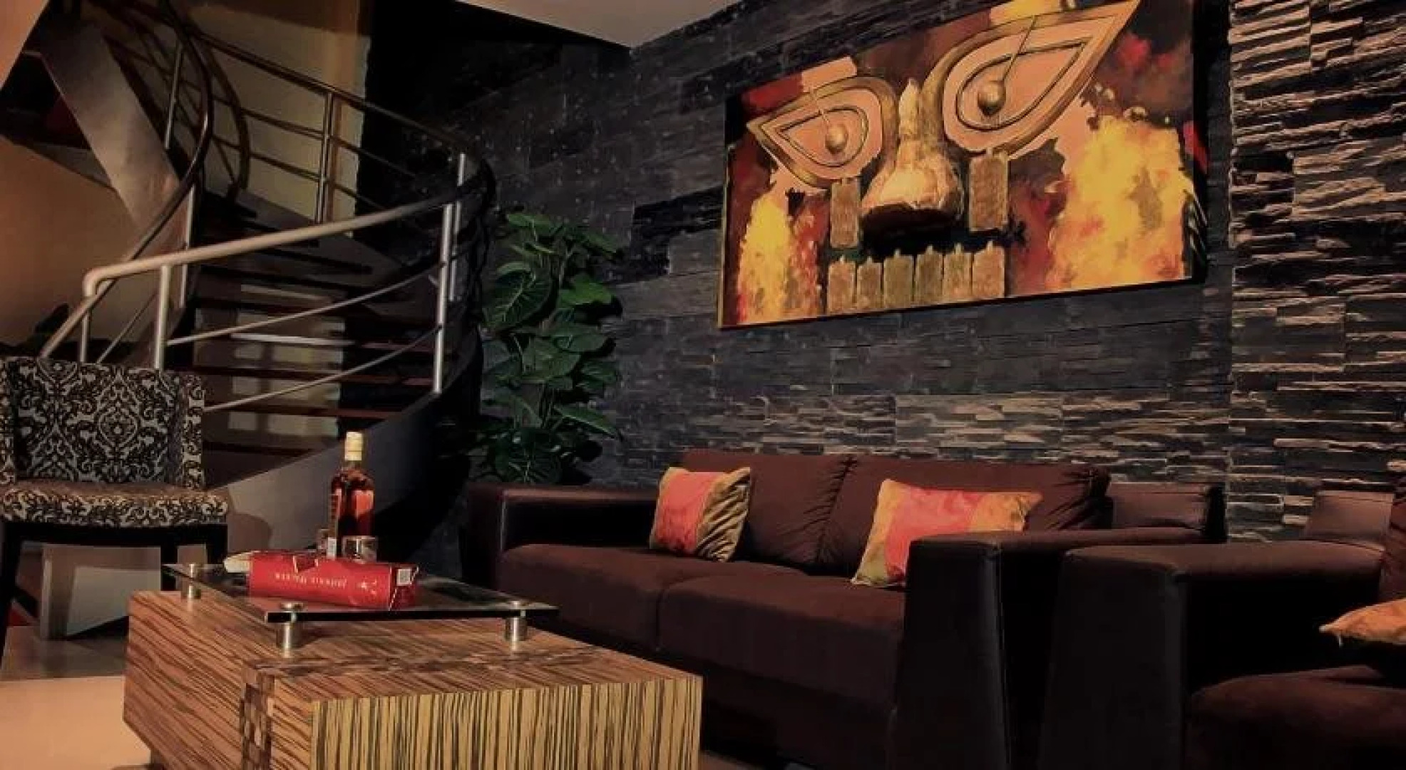 Villa Real Hotel & Suites