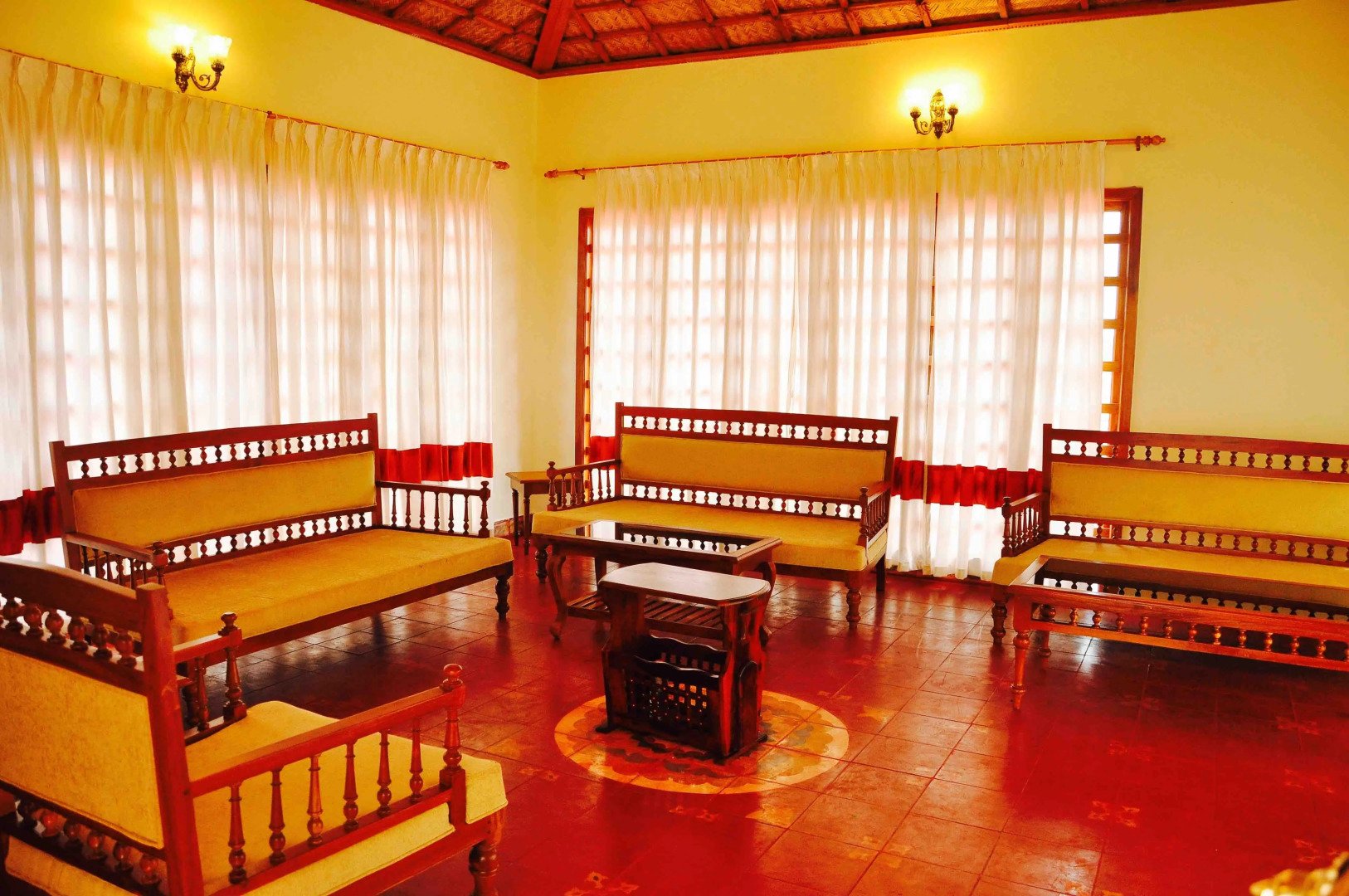 Hanging Huts Resort - Kotagiri