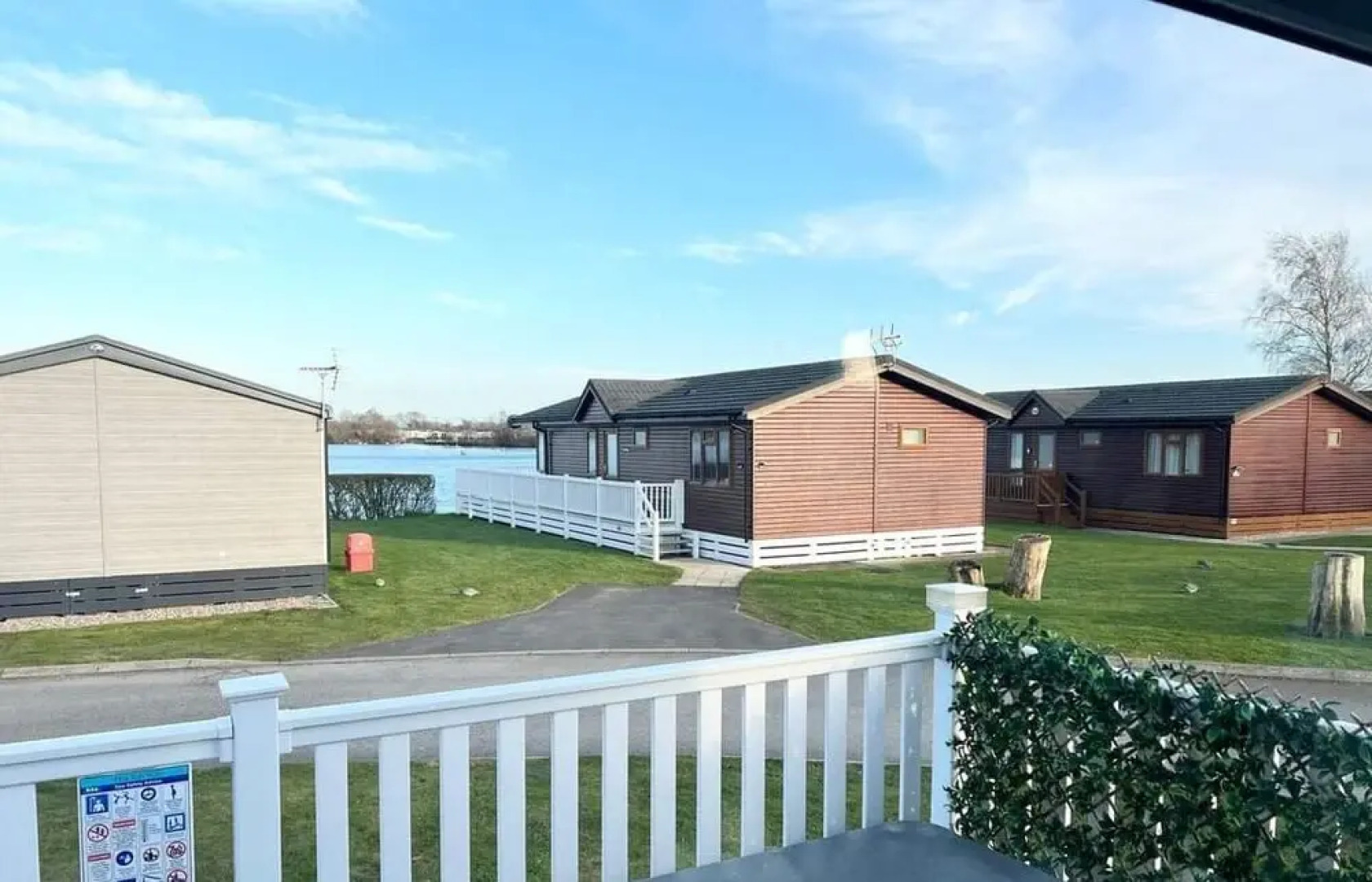 Beautiful 3-bed Hot Tub Lodge at Tattershall Lakes