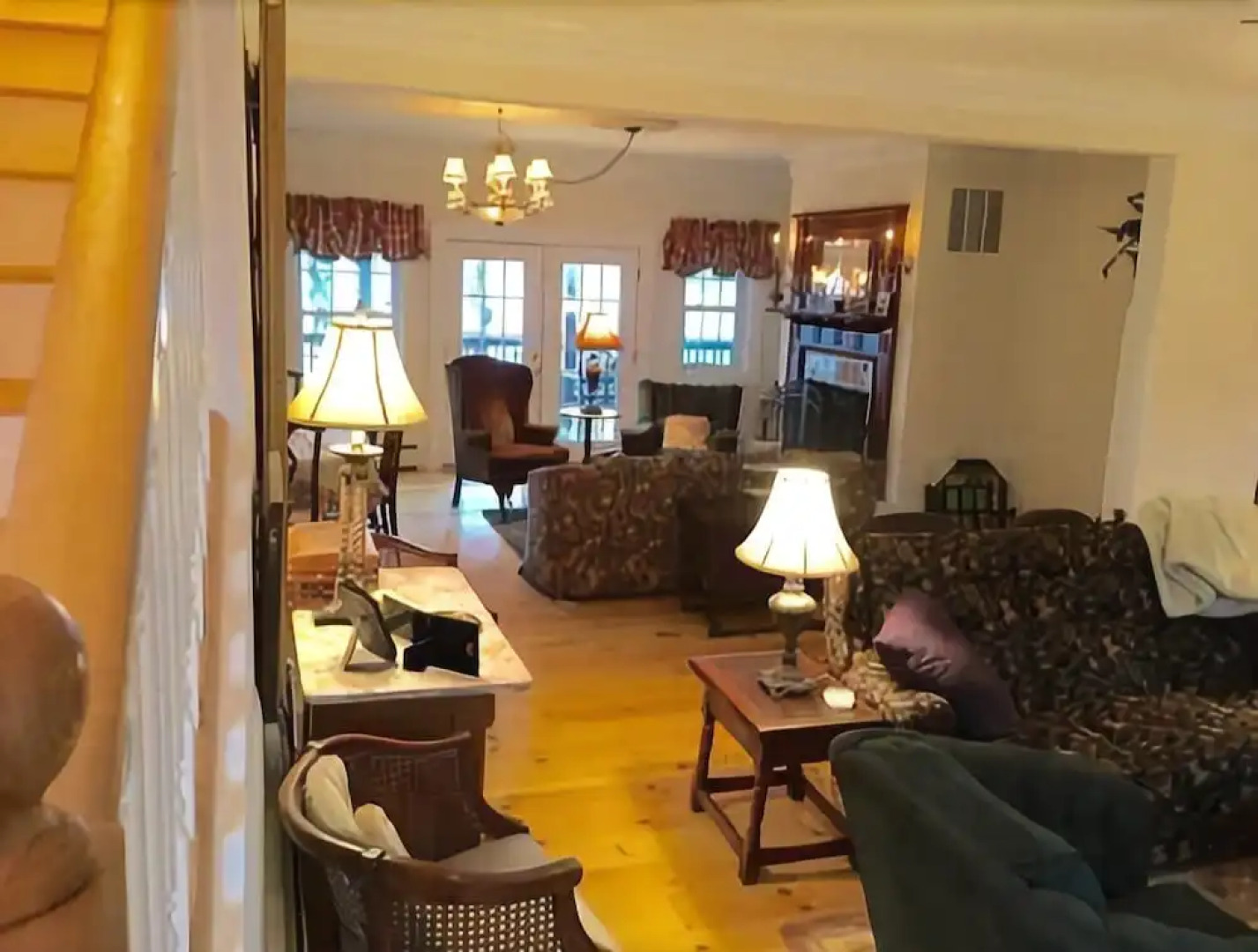 Clamshell by the Sea - Six Bedroom Home