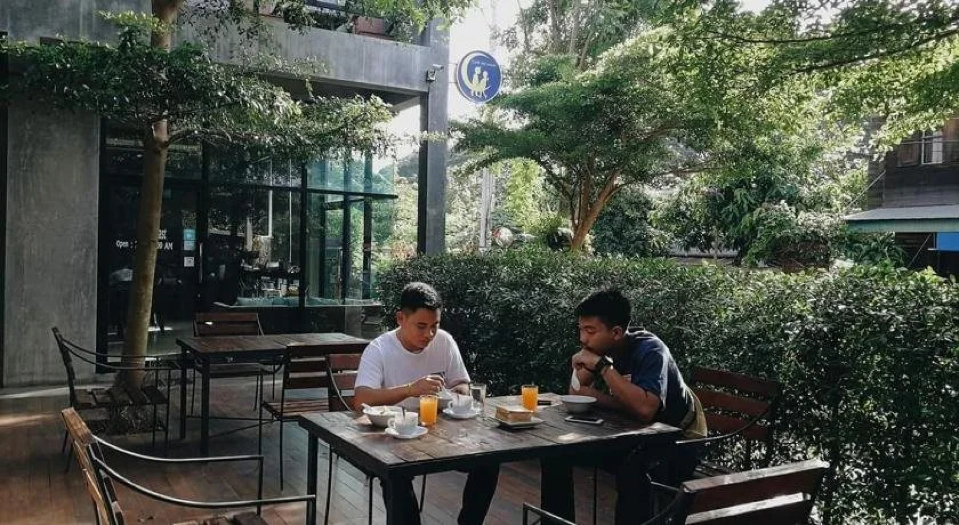 Come Moon Loft Hotel