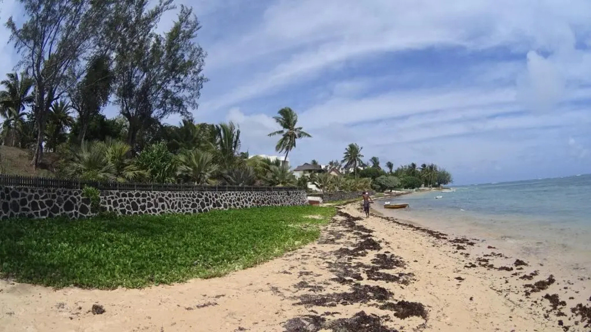 Allamanda Studios and Apartments