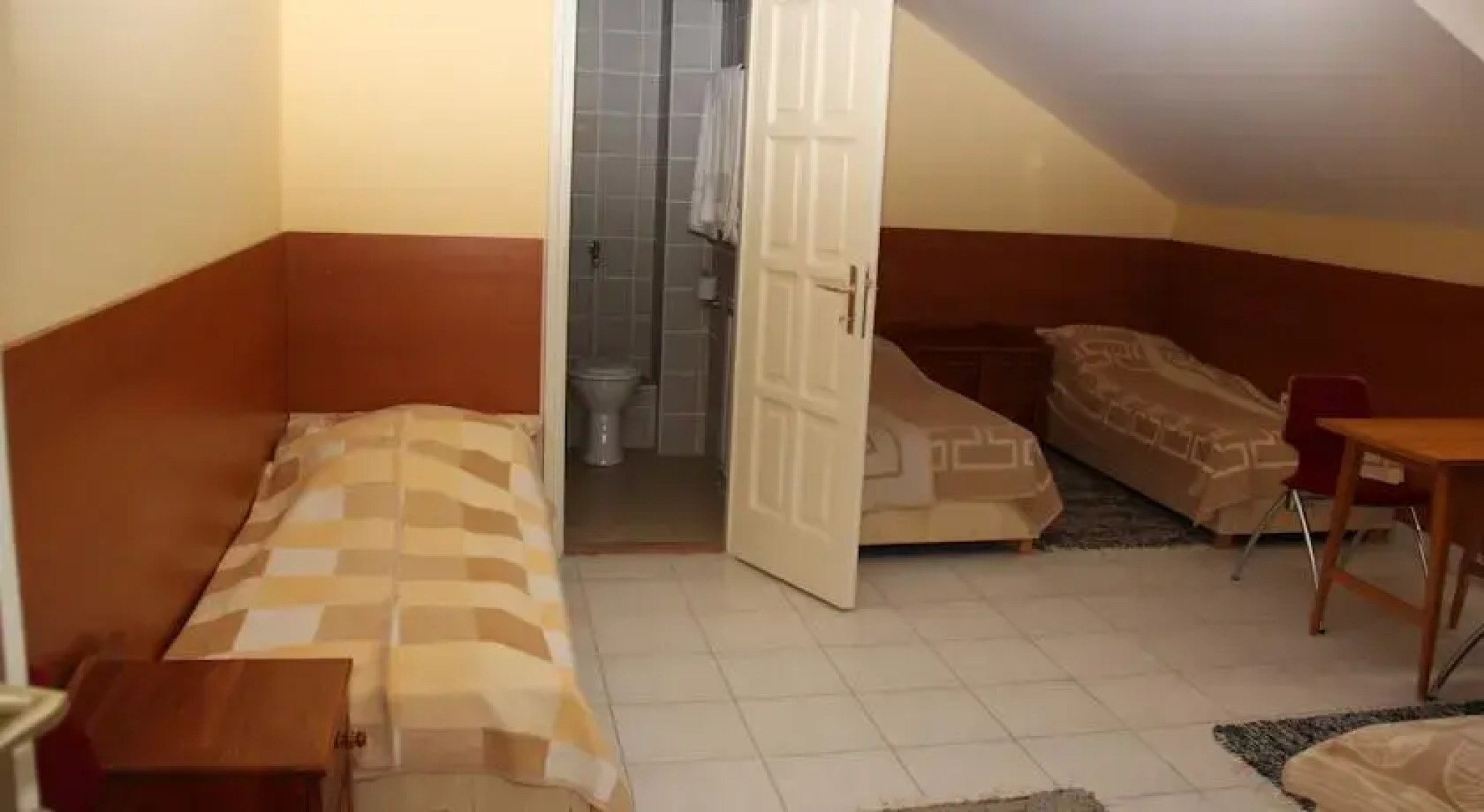 T.G.-Virágdekor Ifjúsági Szálló