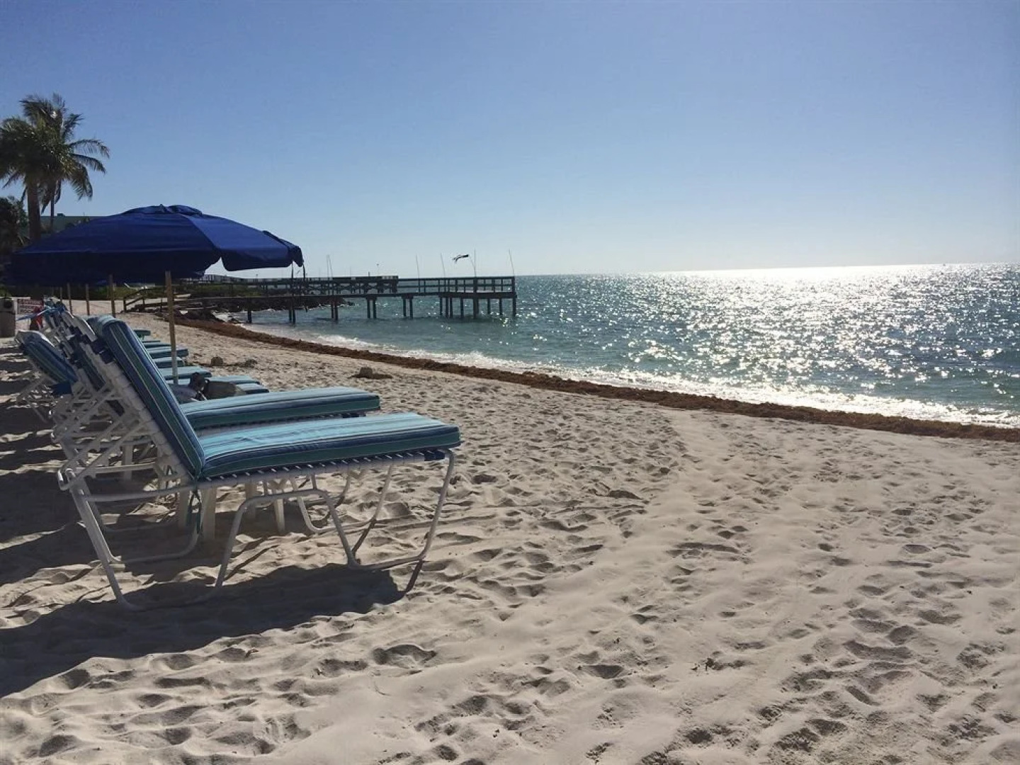 Cabana Breezes Suites