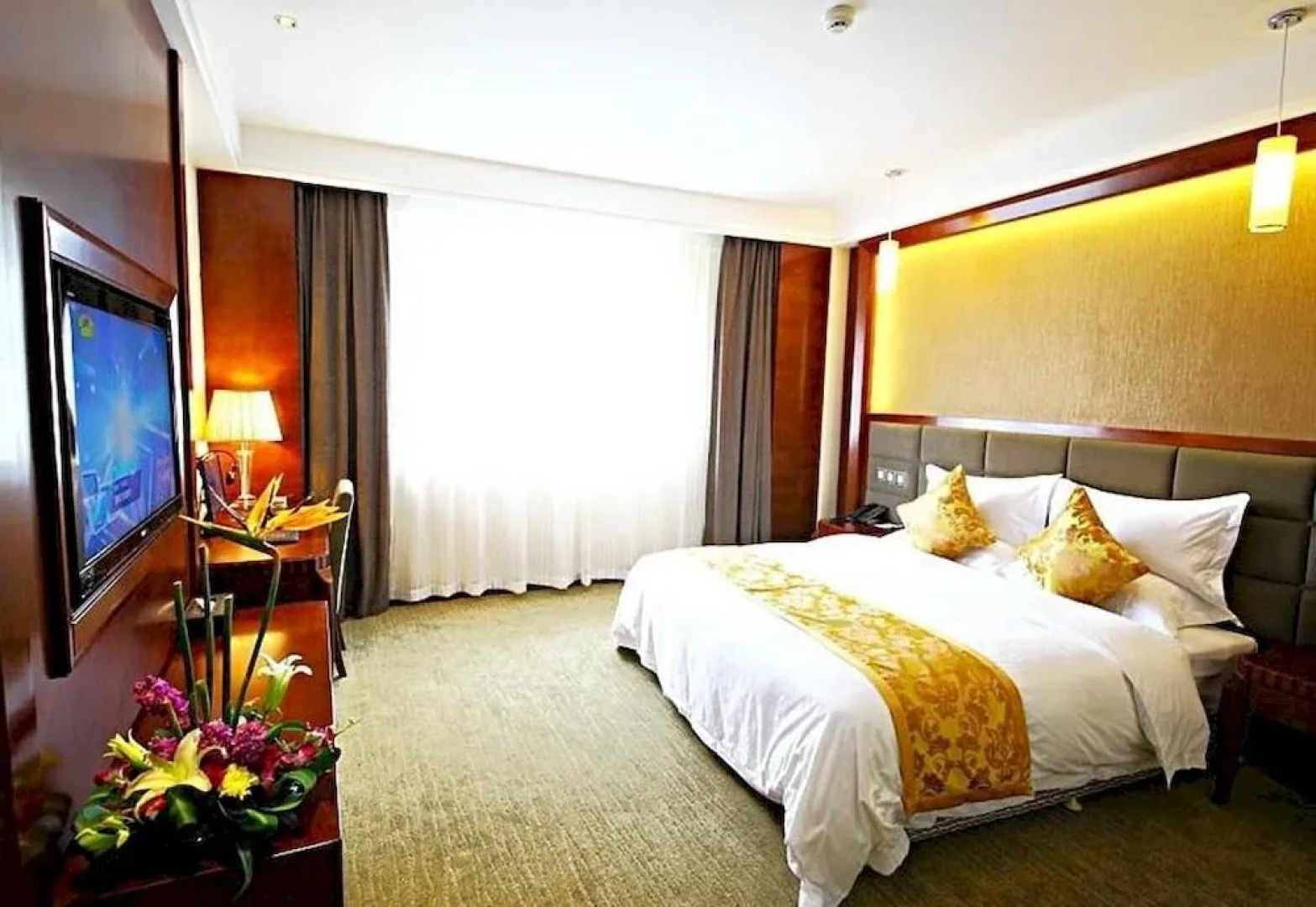 Vienna Hotel (Guiyang Fountain Subway Station Yangmingci Subway Station)