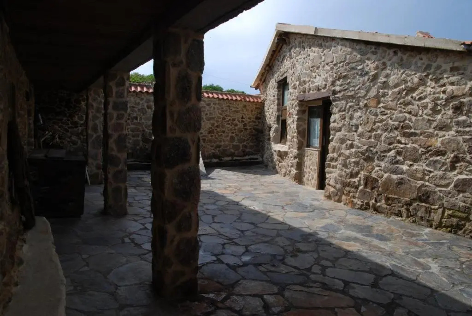 Apartamentos Aira Sacra