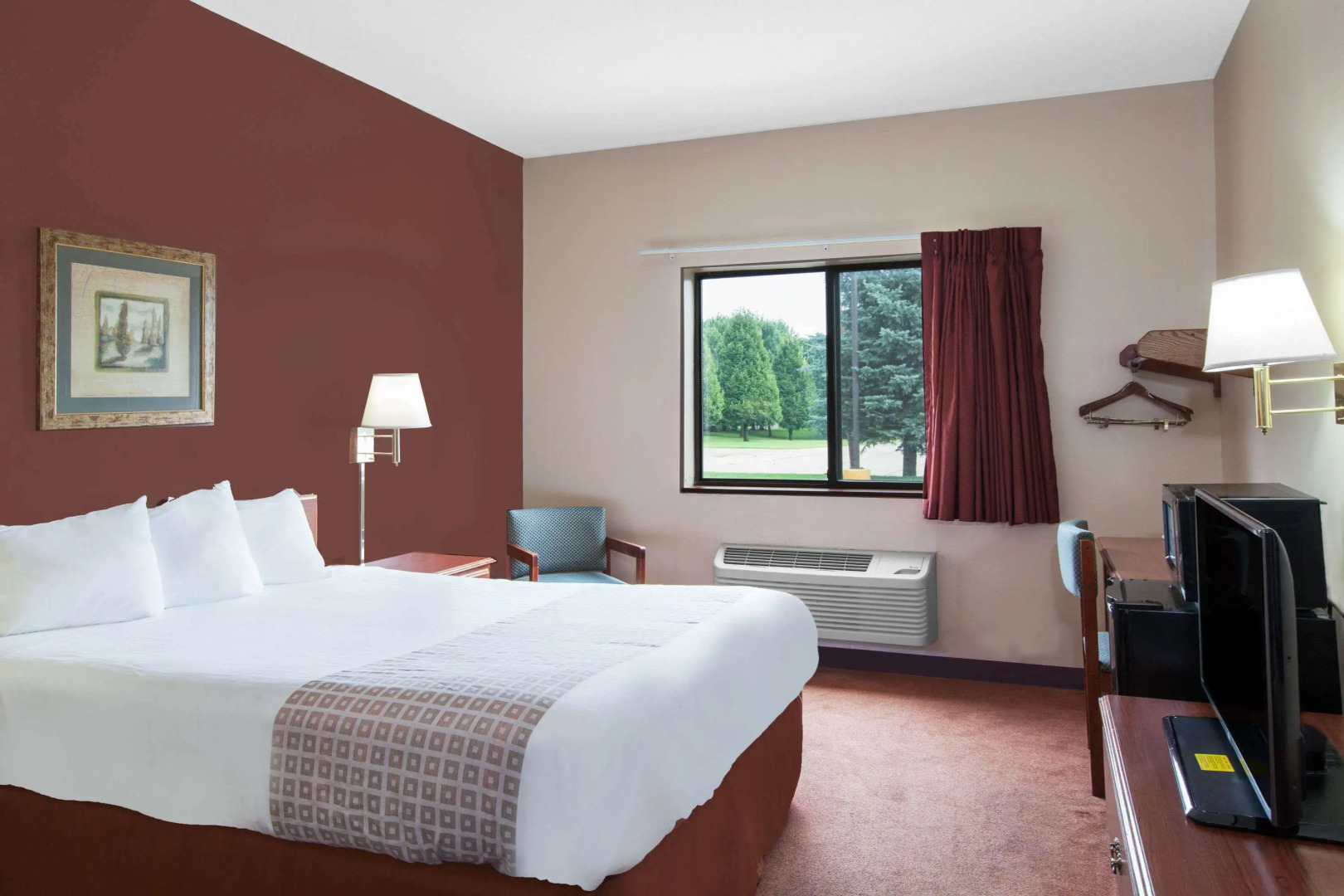 Super 8 by Wyndham Mason City