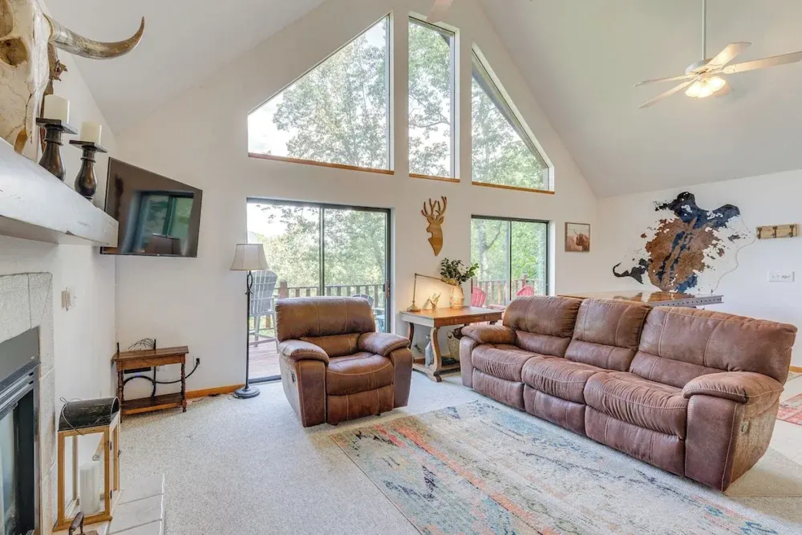 Murphy Cabin w/ Deck & Sweeping Mountain Views!