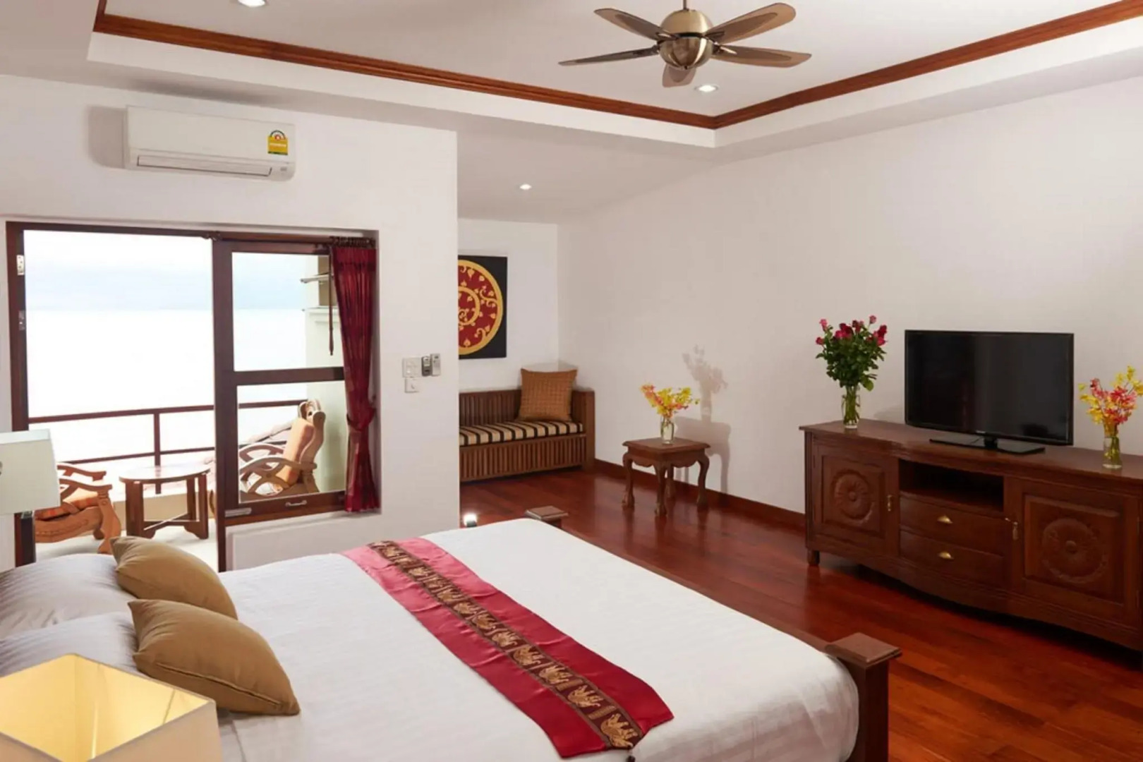 Sara Beachfront Boutique Resort