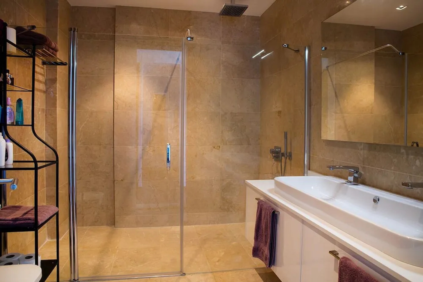 Important Group Villa Hills