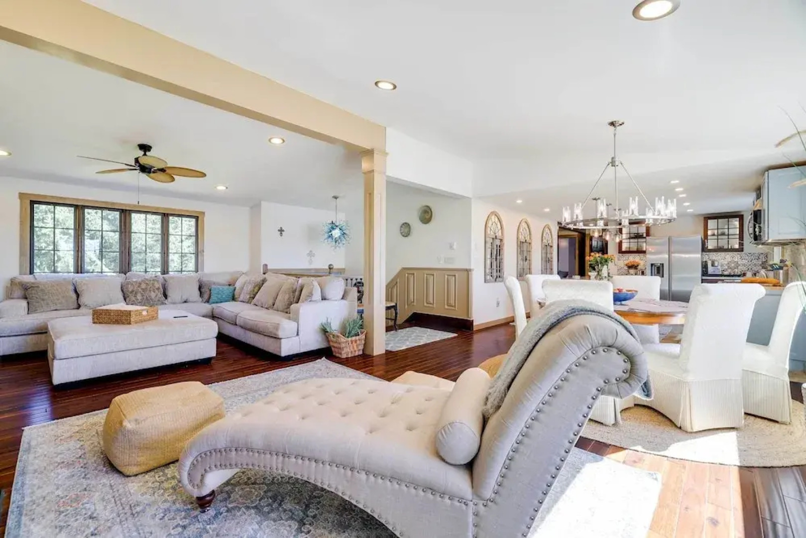 Luxe Lake House w/ Private Beach in Pocono Summit