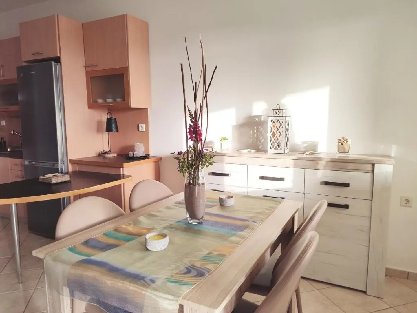 Modern 1Br apt , Garden , View & AC