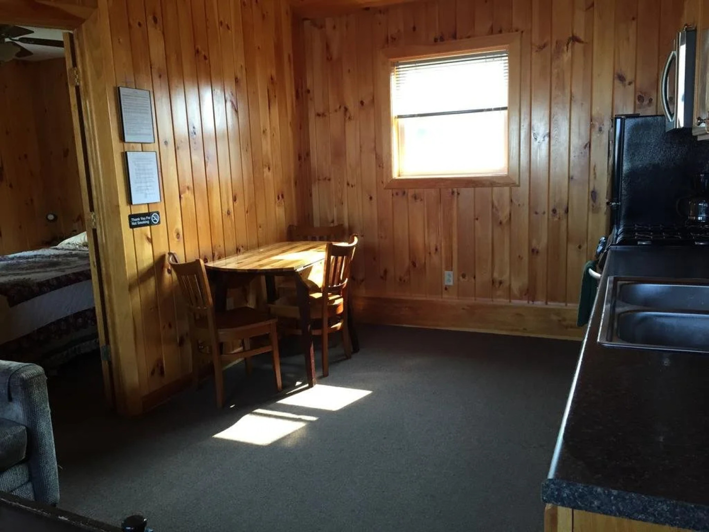 Angel Rock Waterfront Cottages and Vacation Homes