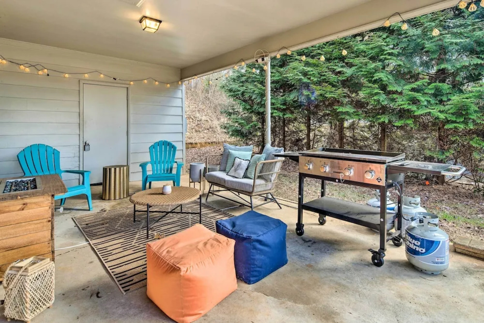 Arden Bungalow w/ Fire Pit: Near Lake Julian Park