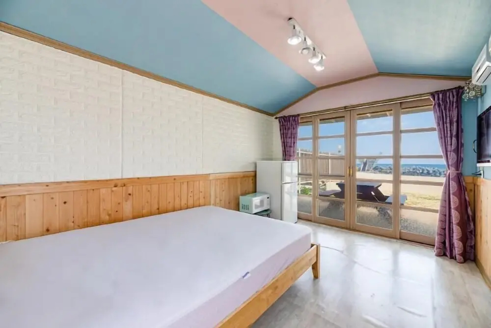 Gangneung Love Pension