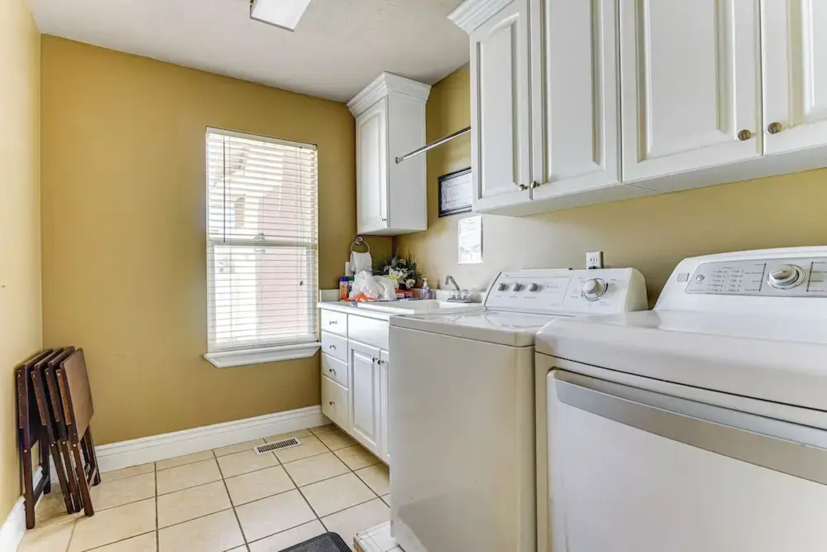 Sprawling Utah Mansion w/ Private Hot Tub & Sauna