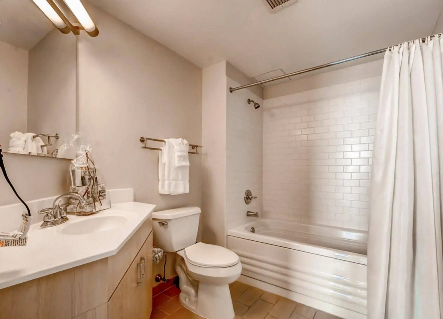 Global Luxury Suites at the Mill