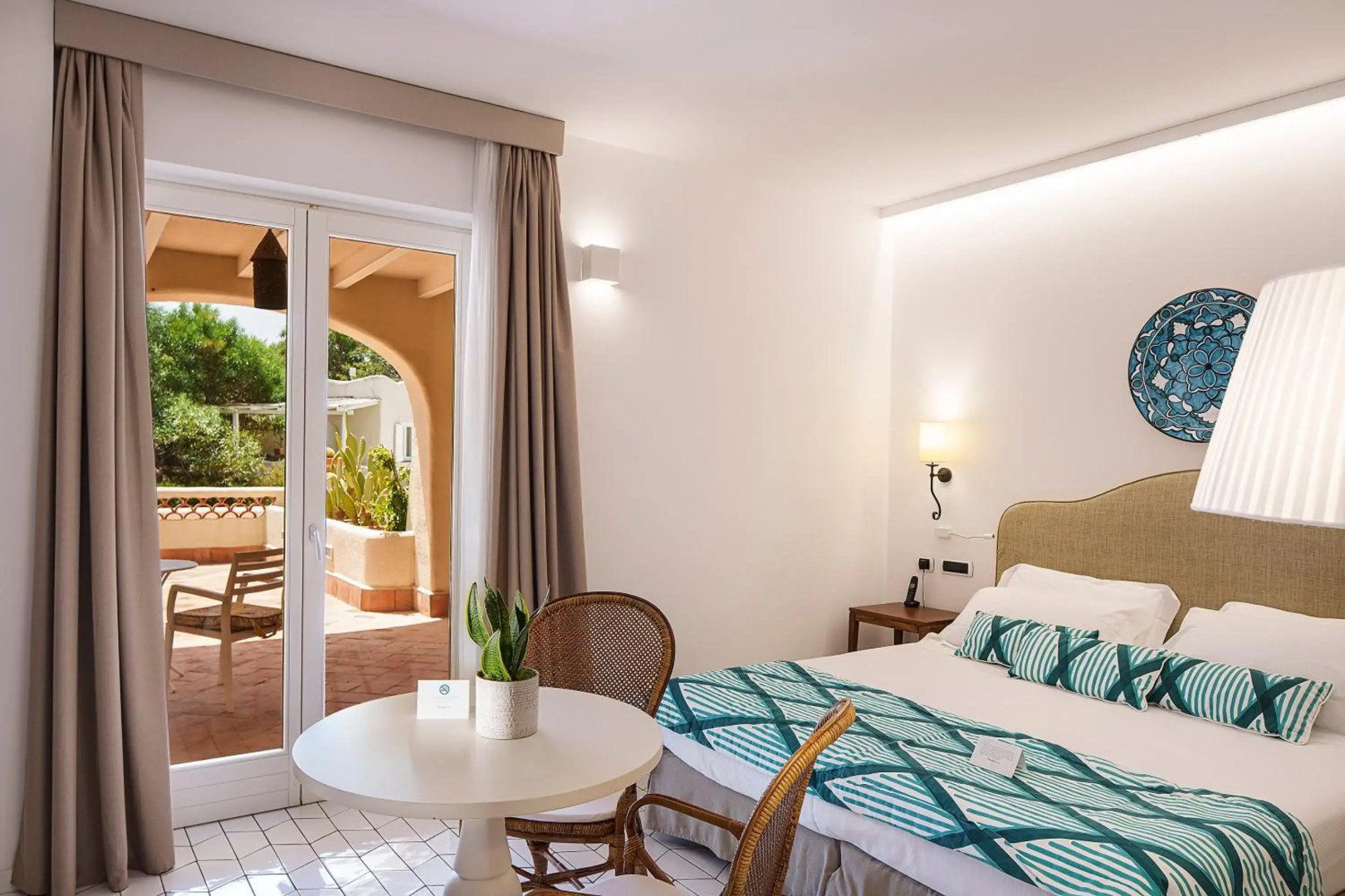 Therasia Resort Sea & Spa - The Leading Hotels of the World