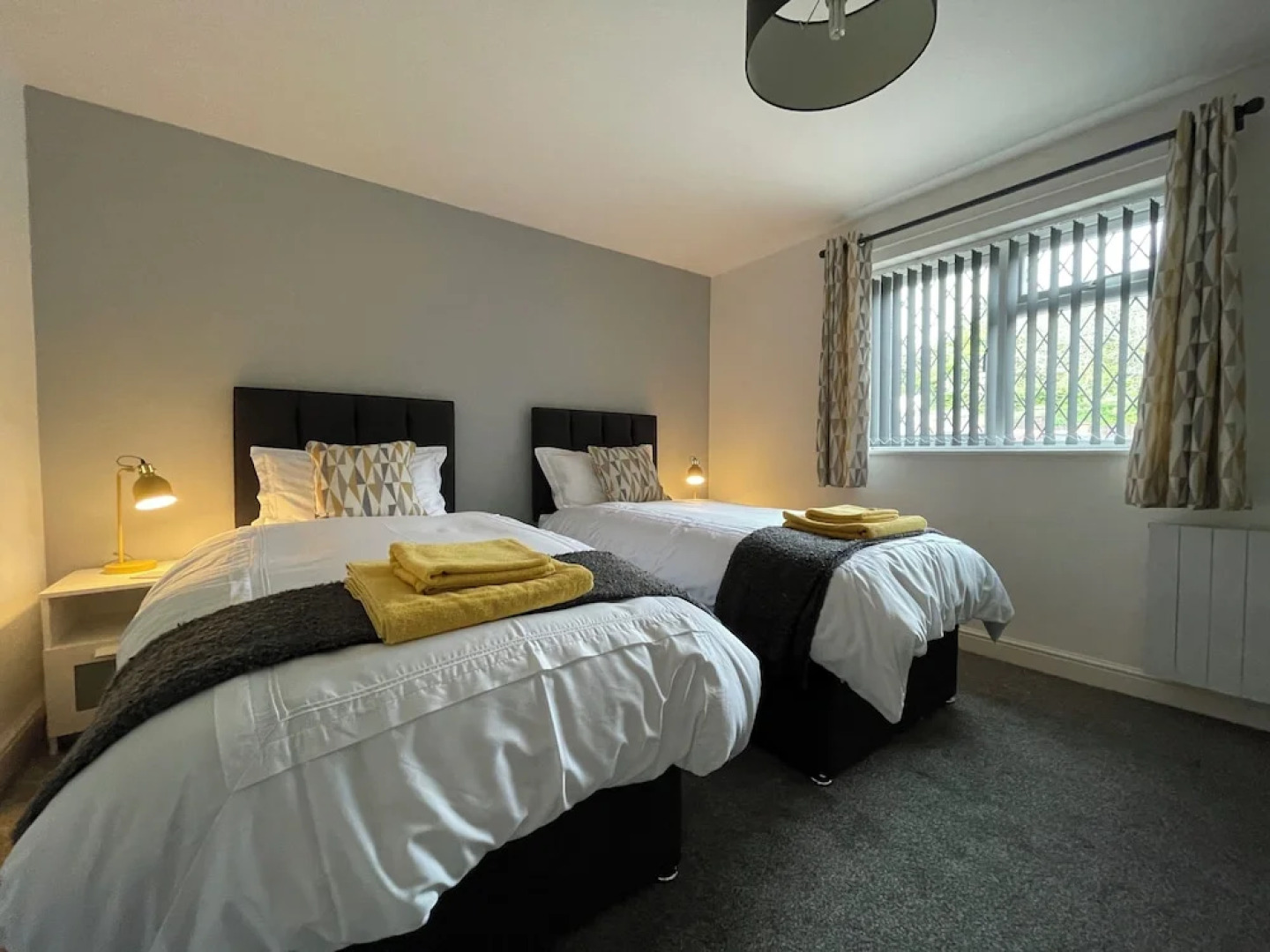 Cosy & Comfortable Apt with Parking