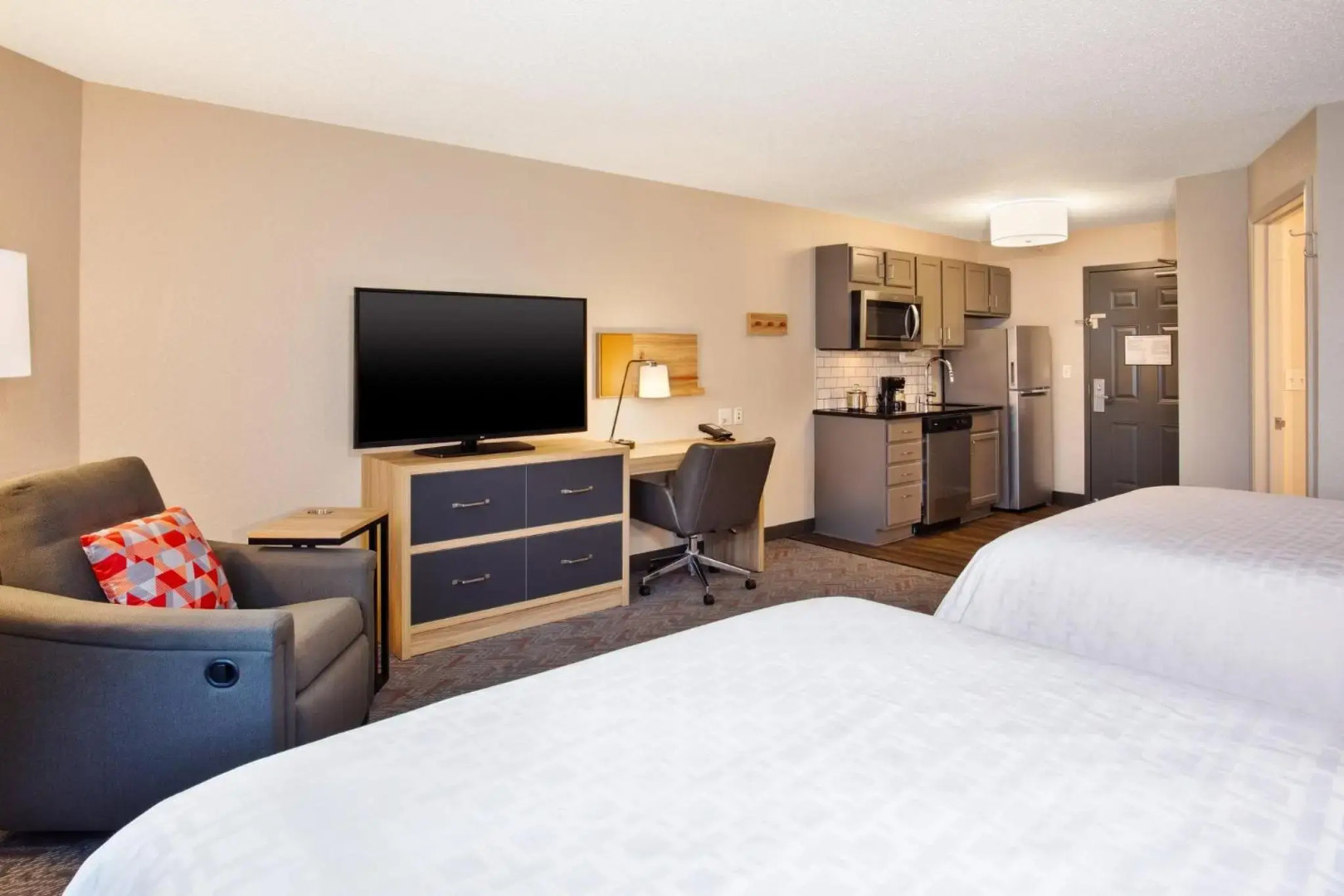 Candlewood Suites Kenosha – Pleasant Prairie by IHG