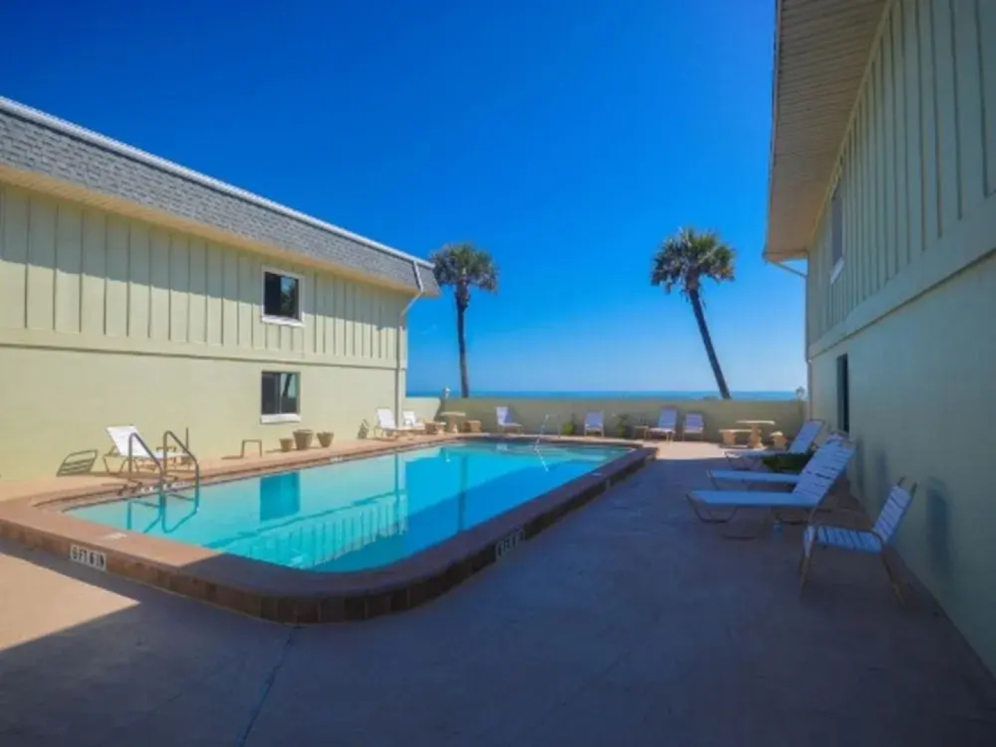 Sea Watch Villa 1790 by RedAwning