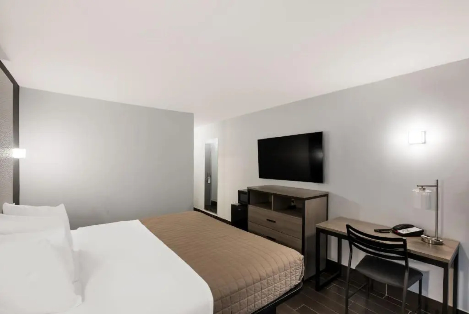 Essence Express Wayne