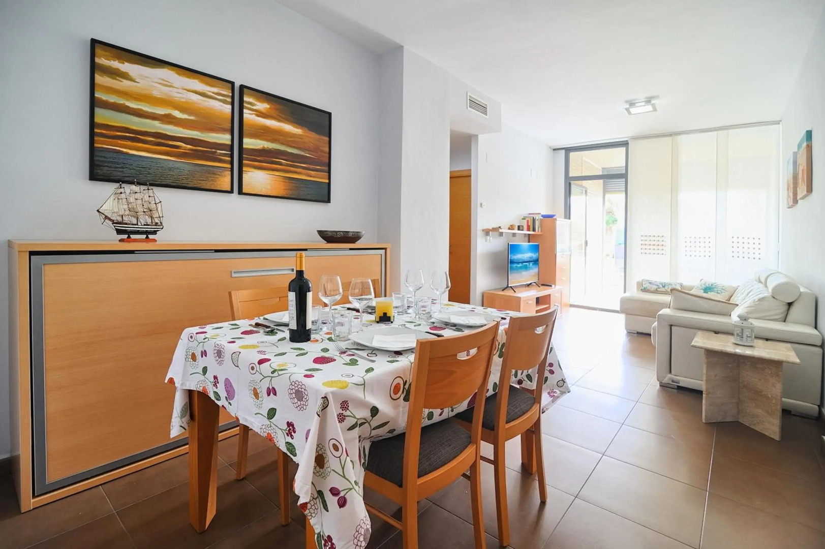 Apartamento Amplio. Vistas A La Playa