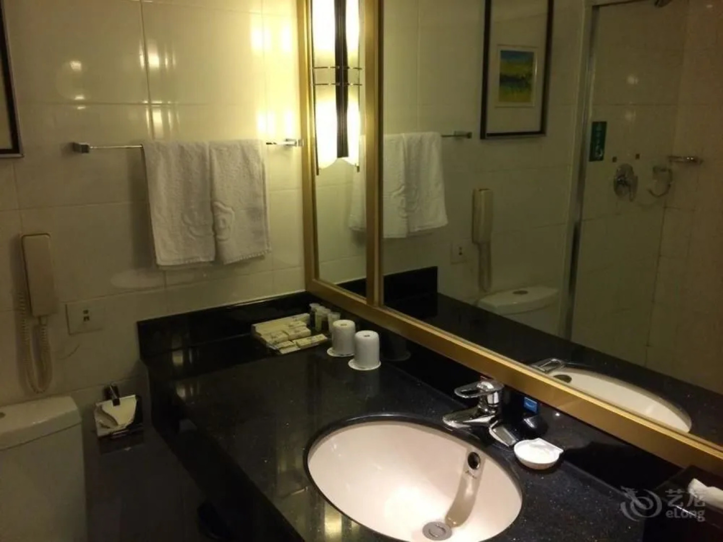 Nanjing Huadong Hotel