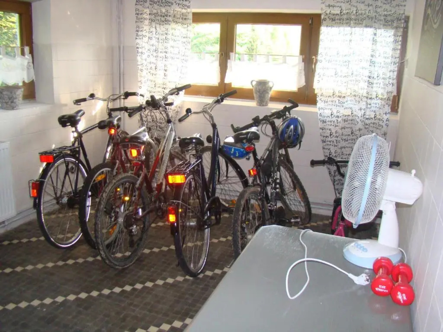 Willa Karolinka Stróża