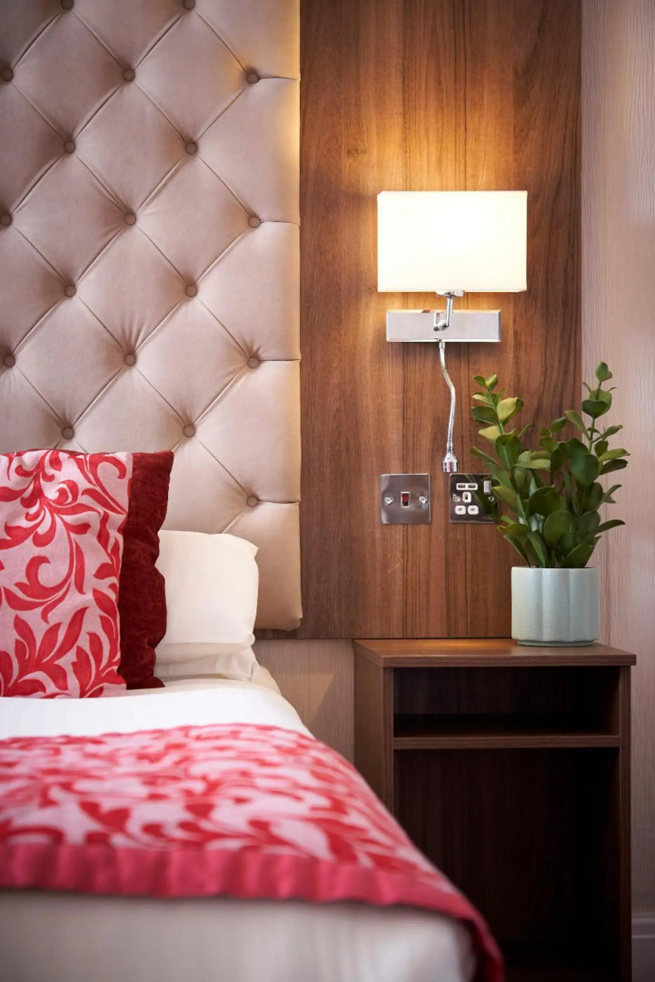 The Kingston Theatre Hotel