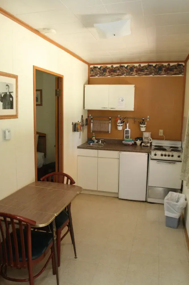 Island Acres Resort Motel