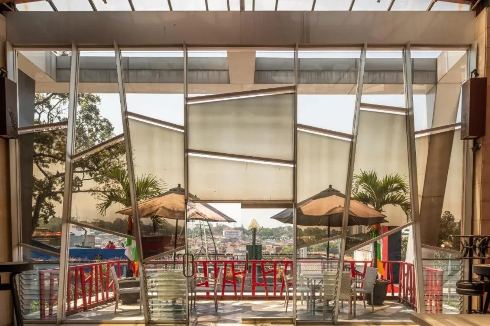 Townhouse Oak Cihampelas Near Ciwalk Formerly Promenade Hotel