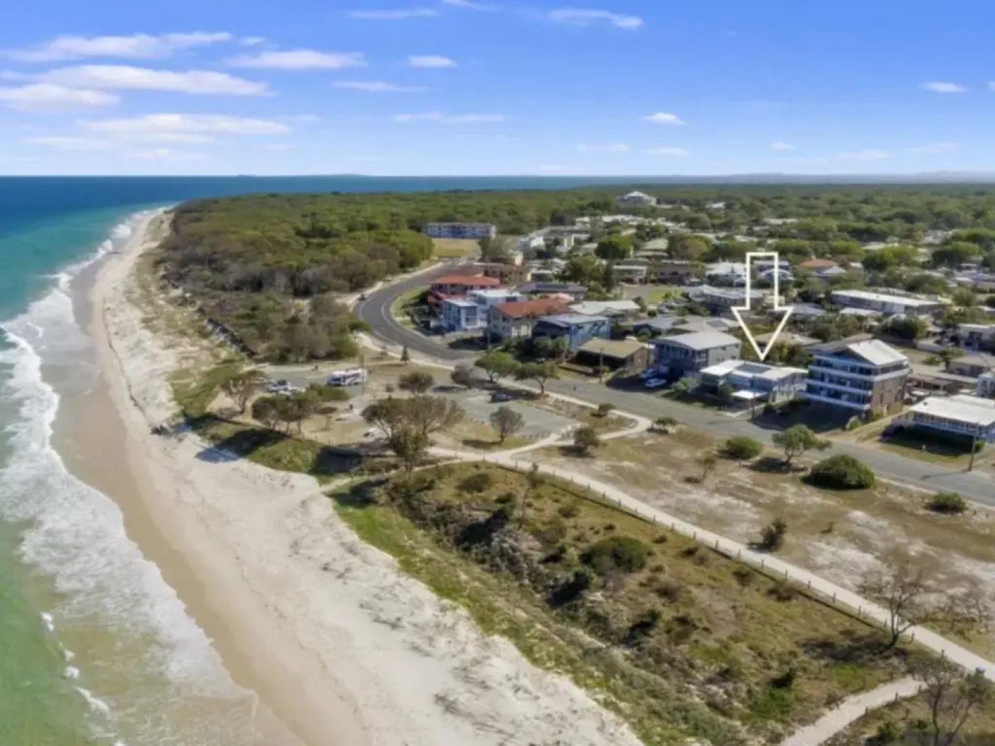 Woorim Beach House with Water Views