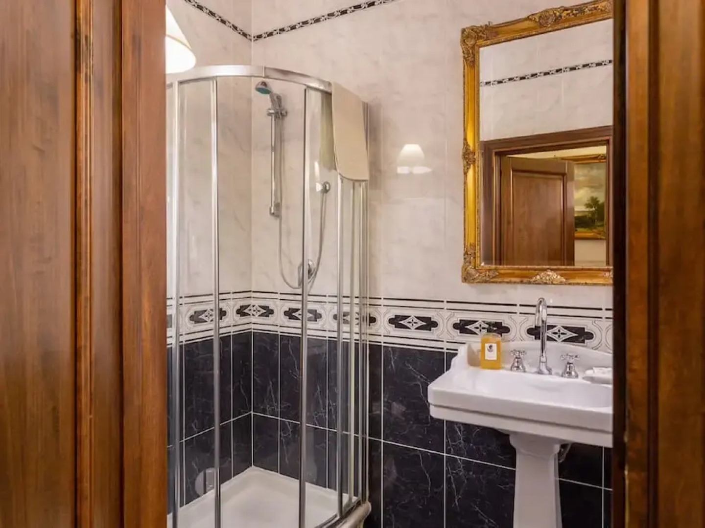 Villa in Mugello Hills With Private Pool