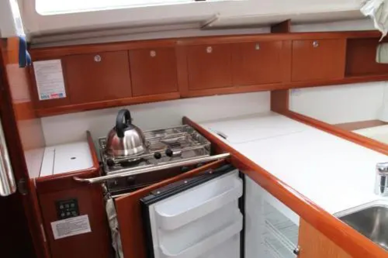 Oceanis 37 Sailing Yacht