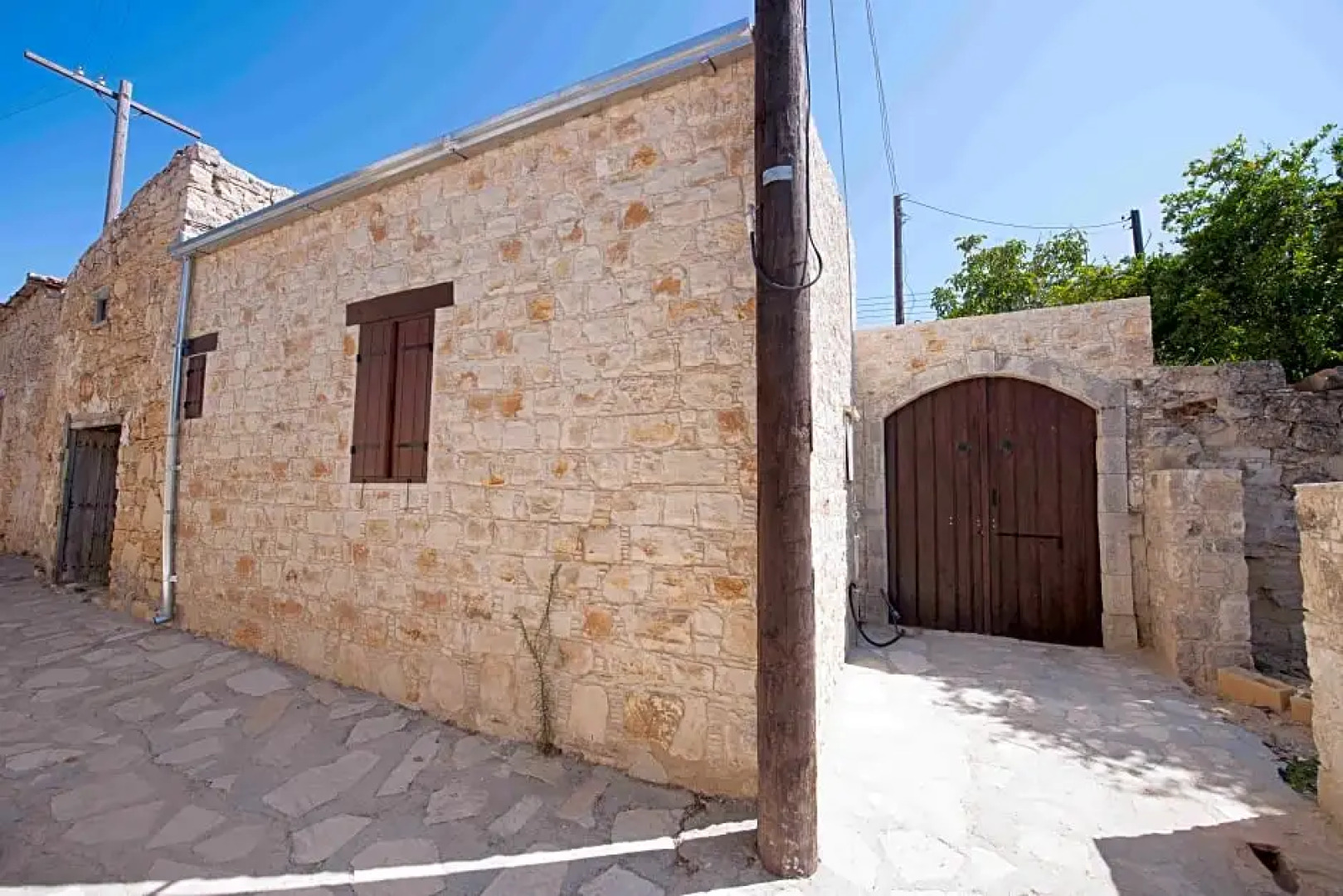 Oinoessa Traditional Boutique Houses