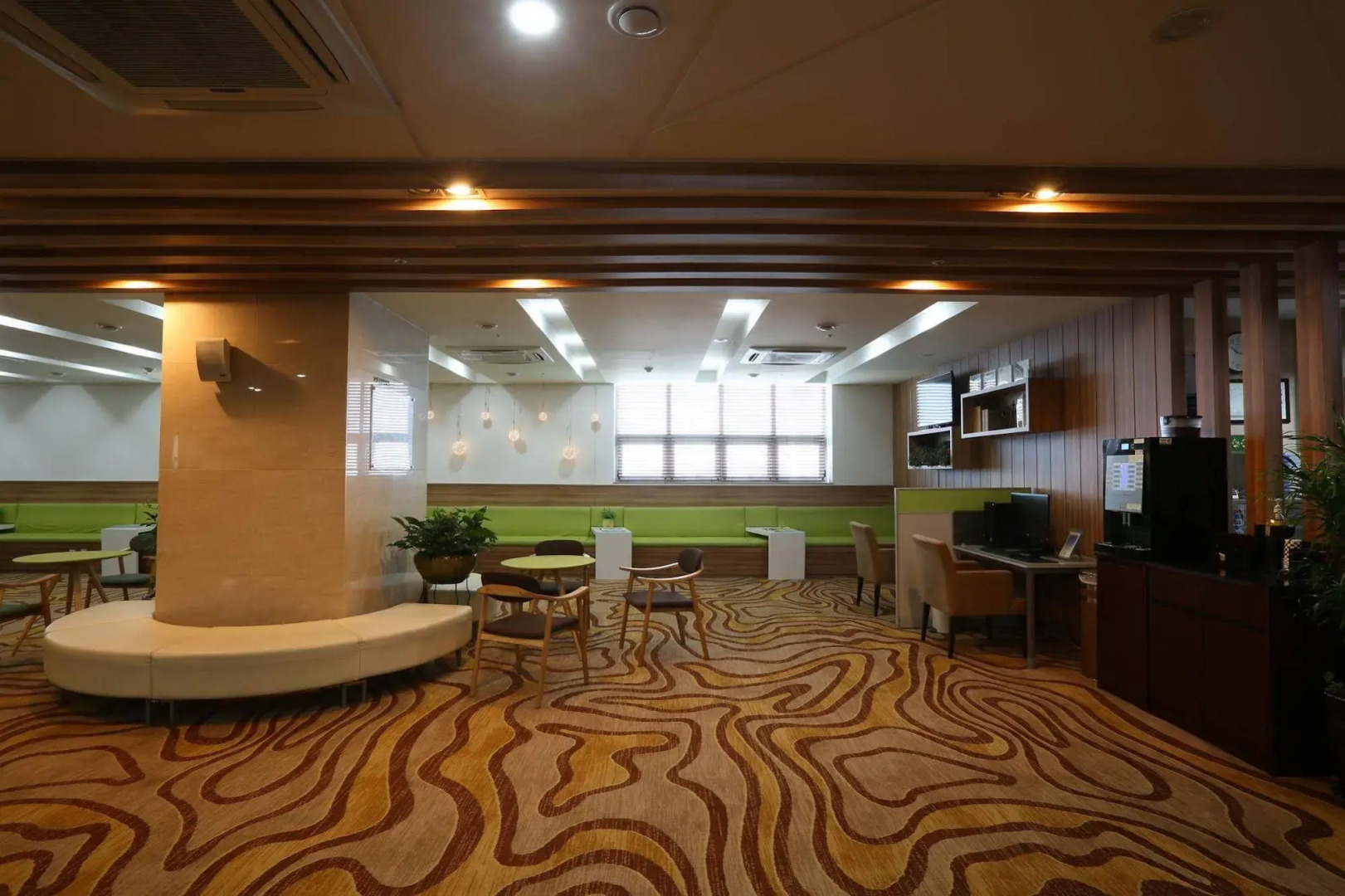 Stellar Marina Hotel