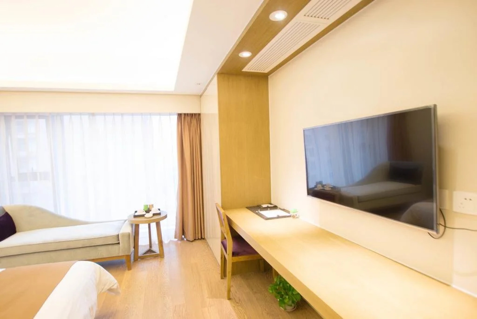 Chengdu Yiting Hotel Shijicheng Xinhuizhan Store