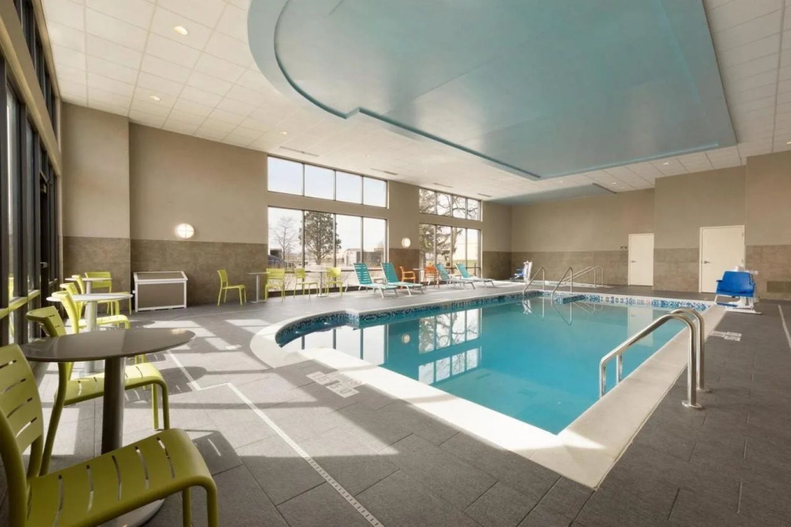 Home2 Suites by Hilton Milwaukee Airport
