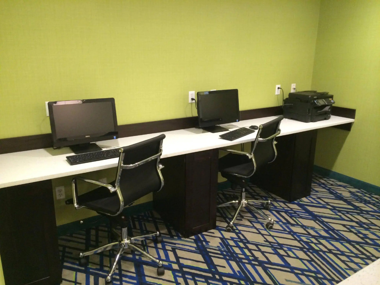 Holiday Inn Express & Suites West Ocean City by IHG