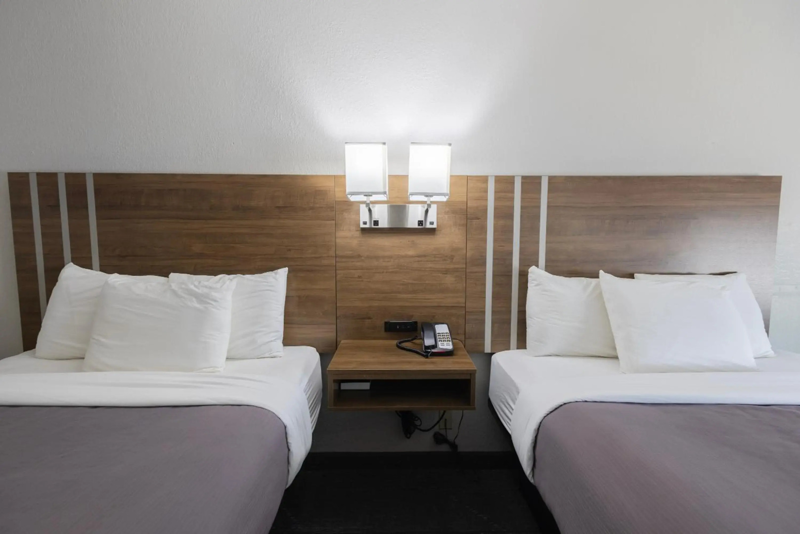 Countryside Inn & Suites