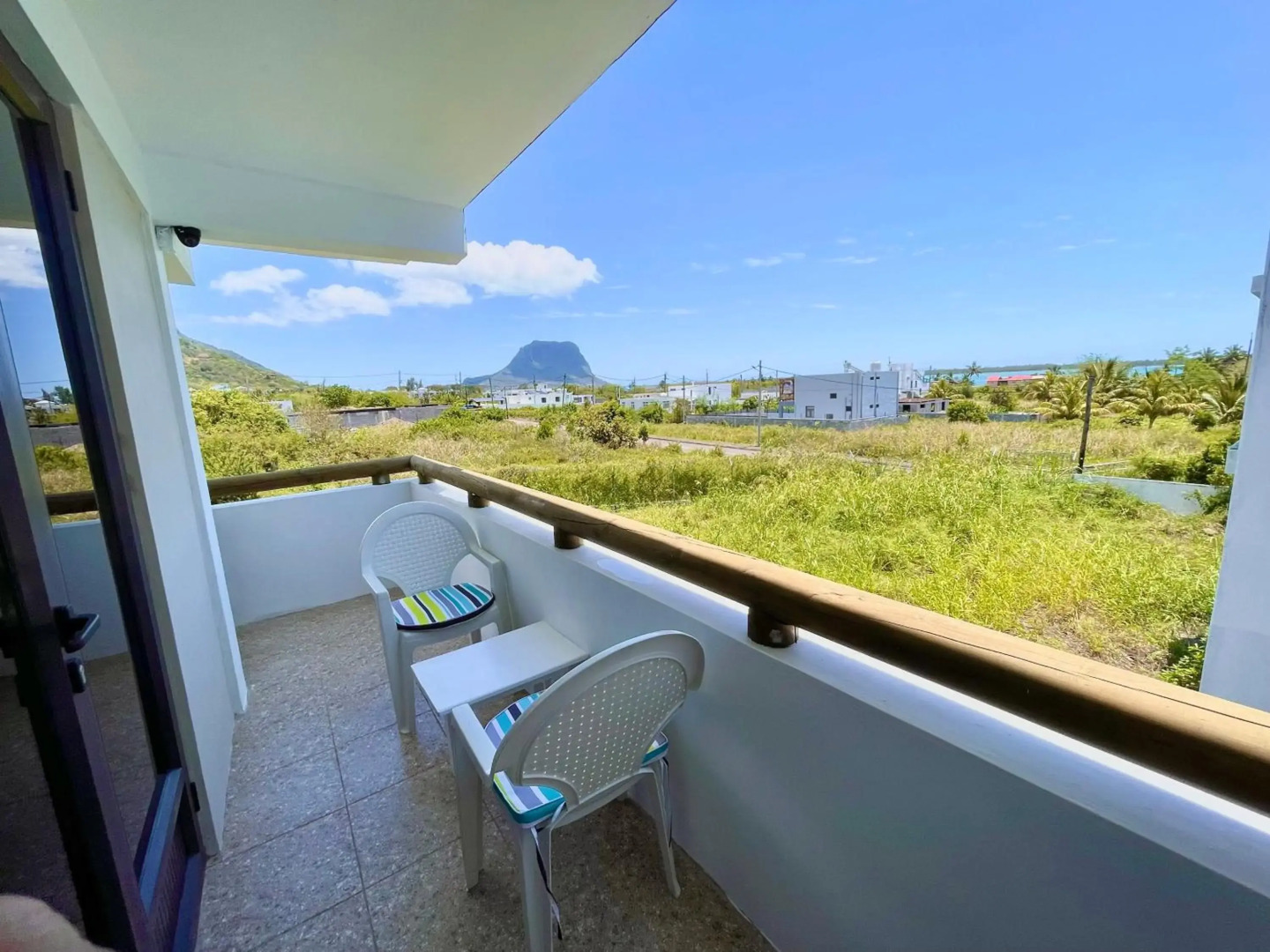 Tenexia - Morne Brabant Studio