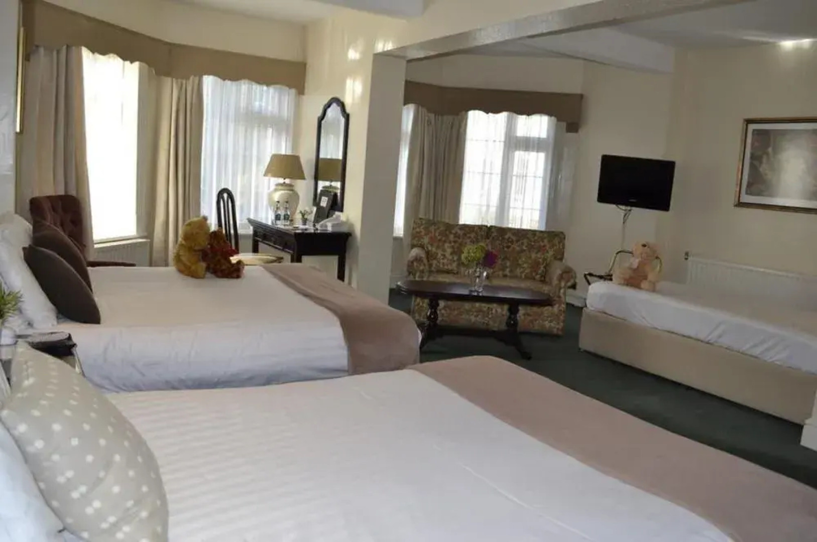 Twin Trees Hotel & Leisure Club